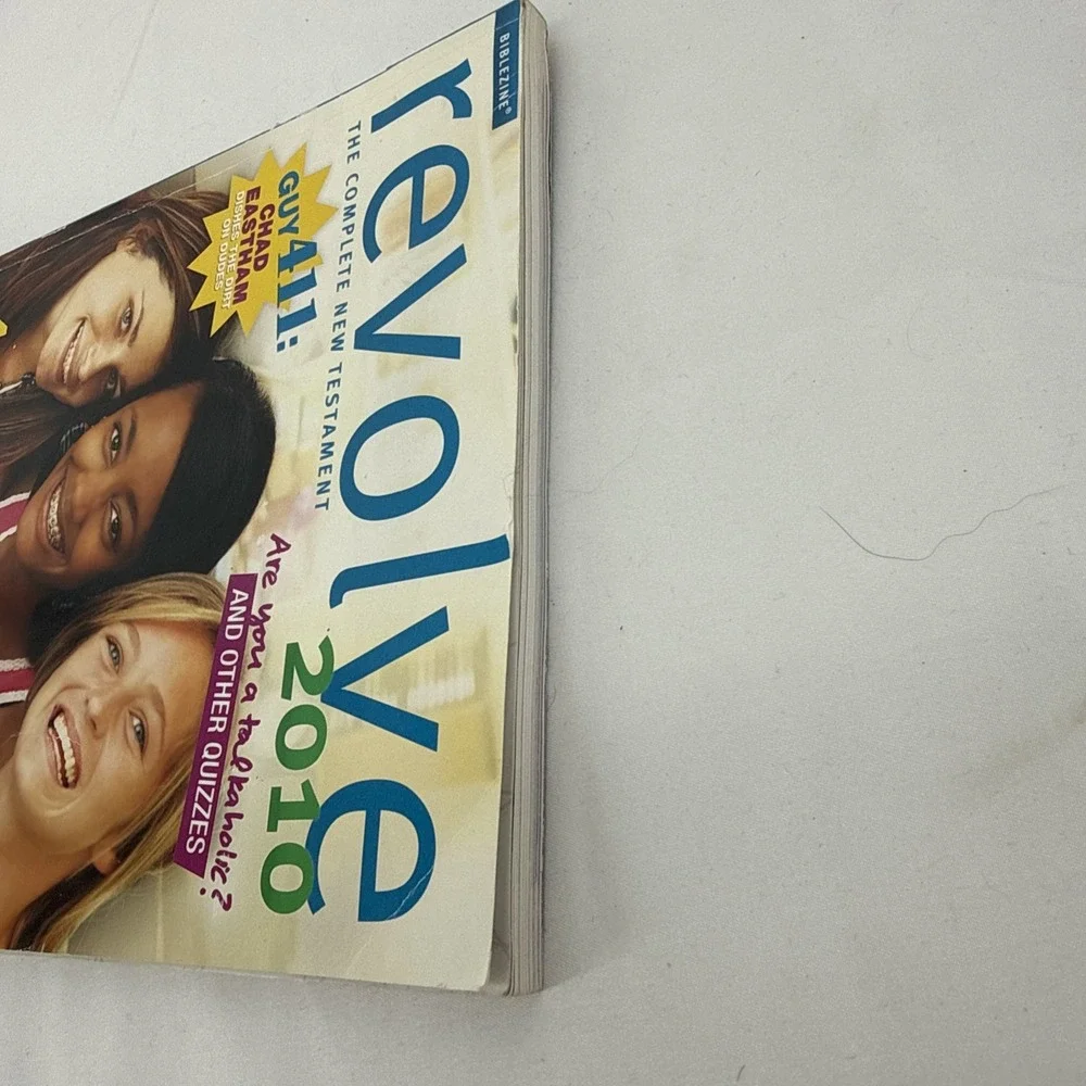 Revolve 2010: The Complete New Testament, a Nelson Biblezine
